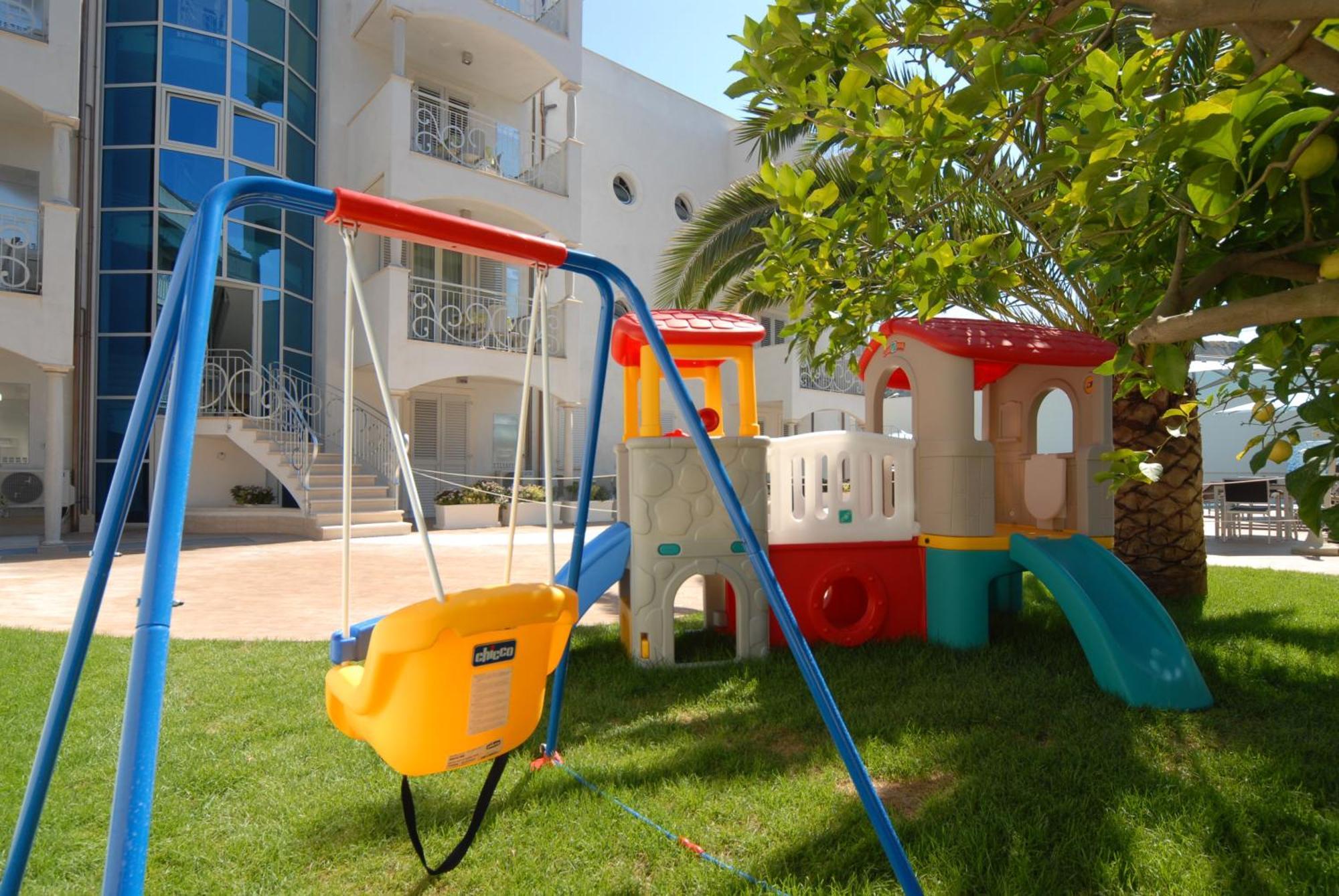 Residence Costa Smeralda Grottammare Exterior photo